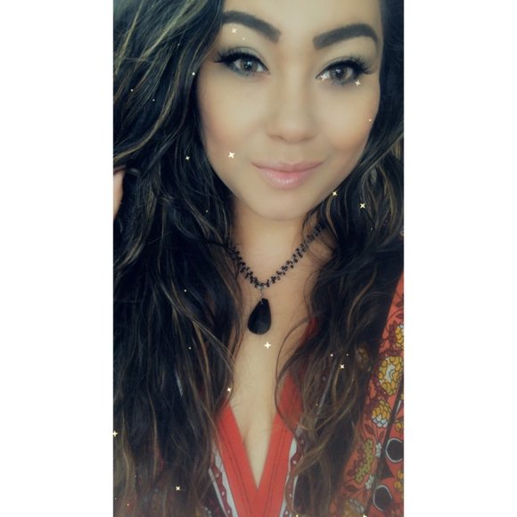 Black Tear Drop Necklace - Picture 3 of 3